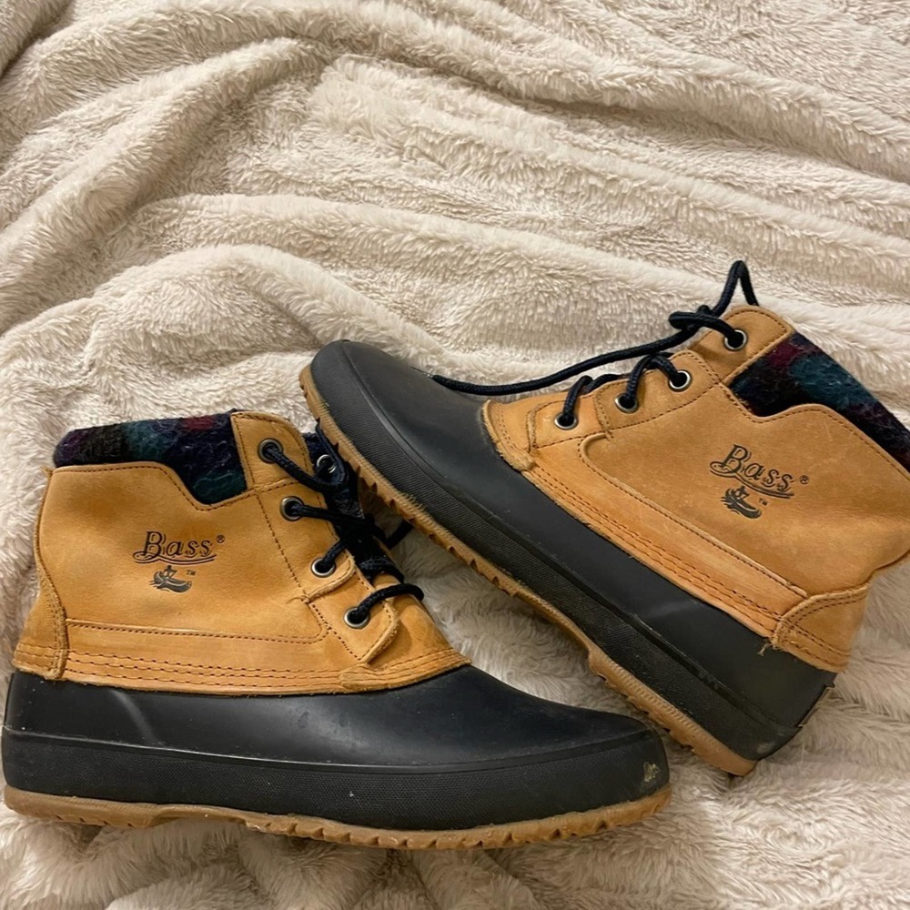 GUC Bass Wool Lined Waterproof Ankle Boots